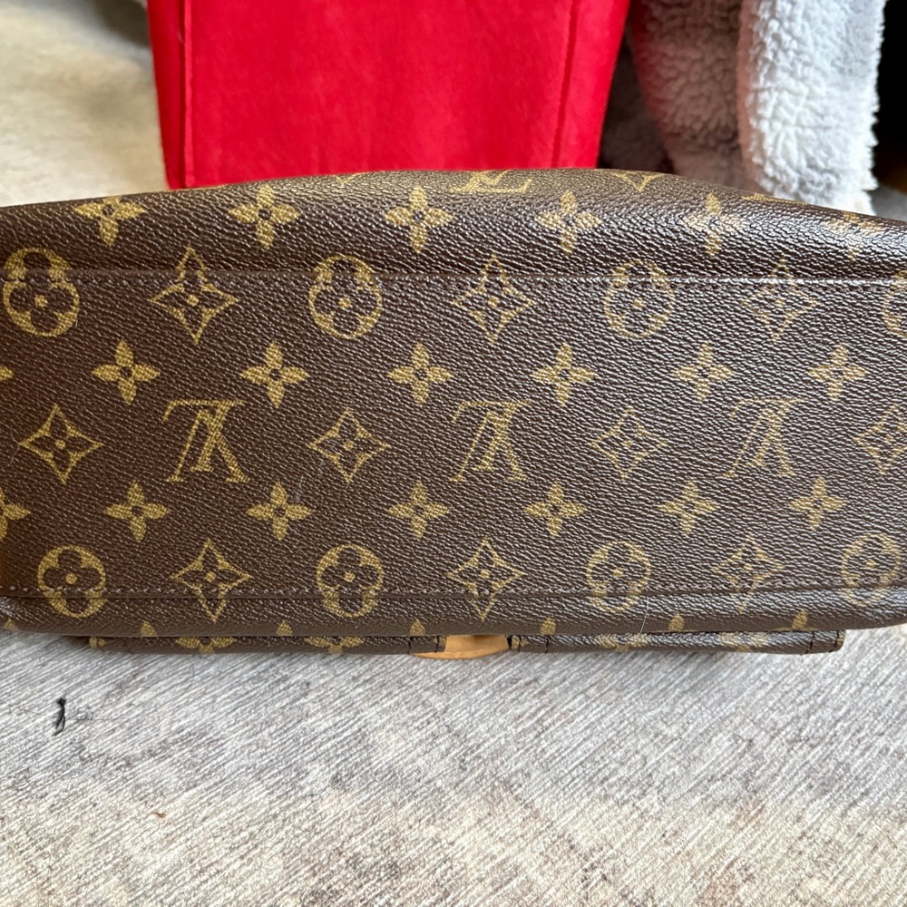 Louis Vuitton Manhattan PM - Picture 10 of 16